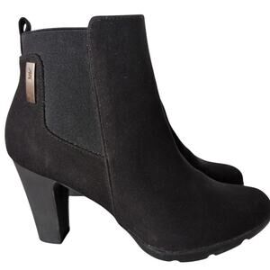 Lug Sole Heeled Chelsea Ankle Boots Women 7.5M Classic Minimalist Capsule Y2K